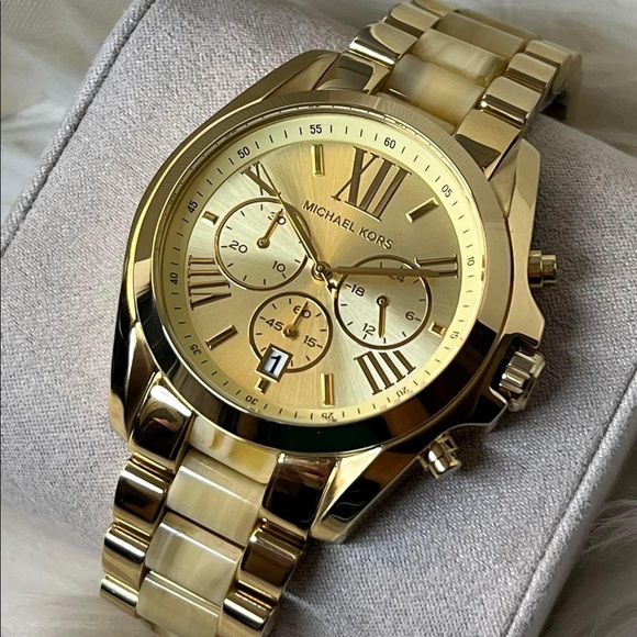 Michael Kors Women’s Bradshaw Gold-Tone Watch - Picture 7 of 11